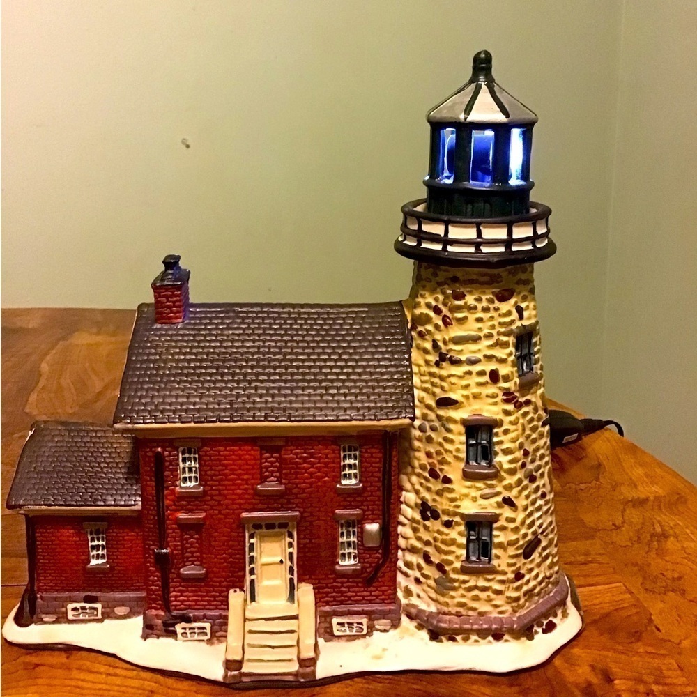 Lighthouse - Picture 3 of 6